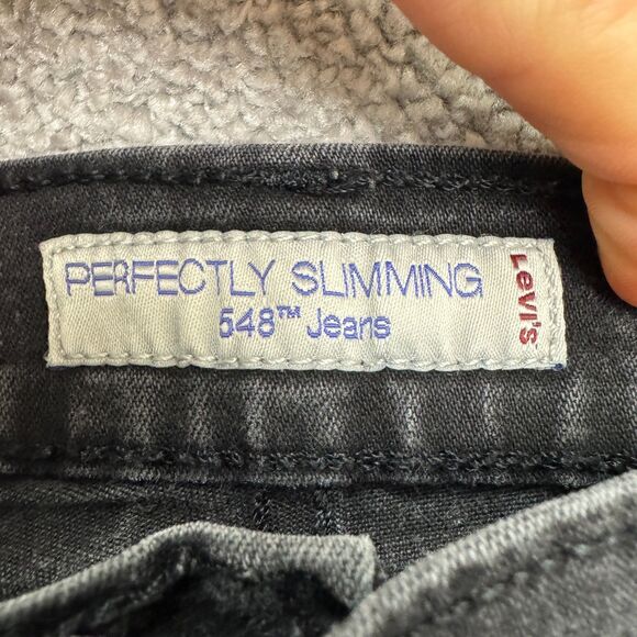 Levi's 548 Perfectly Slimming Capri Denim Jeans Womens 10 Black Cotton Stretch - Picture 6 of 15